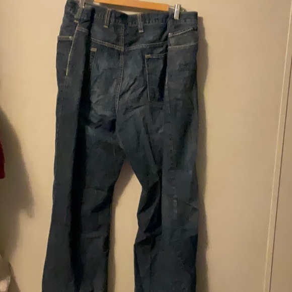 Relaxed Blue Jeans with Contrast Stitching - Picture 2 of 7